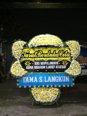 Papan Bunga Duka di Cempaga Hulu